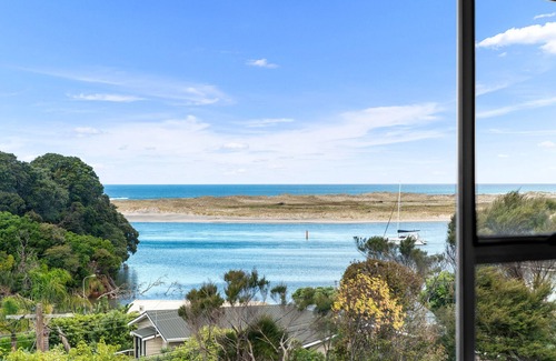 Mangawhai Heads House | Sun and Coast - Mangawhai Heads Holiday Home