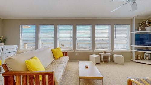 Galveston House | Sun and Moon