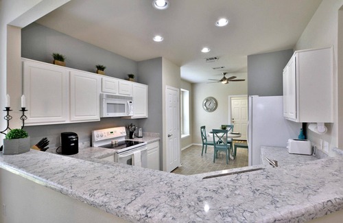 Sun City House | SUN CITY GEORGETOWN, TX RESORT - STUNNING CONTEMPORARY!