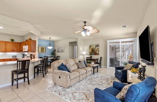 Sun City House | Sun City Georgetown TX! Beautifully Furnished w/Screened Porch on Wooded Lot!
