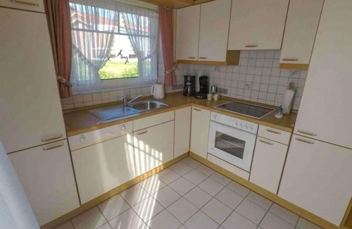 Vorden House | Sun-drenched holiday home with conservatory