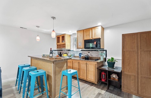 Northeast Ithaca Apartment | Sun Filled & Cheerful Apartment by Cornell Campus - Northeast Ithaca