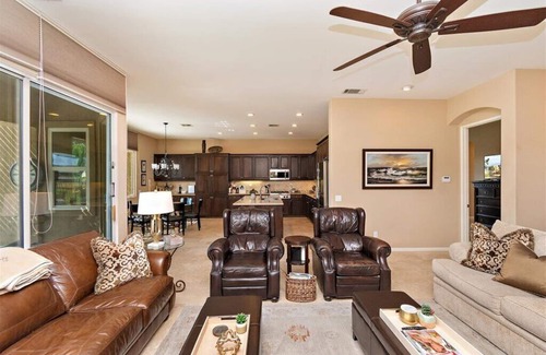 Indio House | 🌟Sun-Kissed Oasis, Entertainers Dream on the Golf Course⛳ w/Private Pool 💦