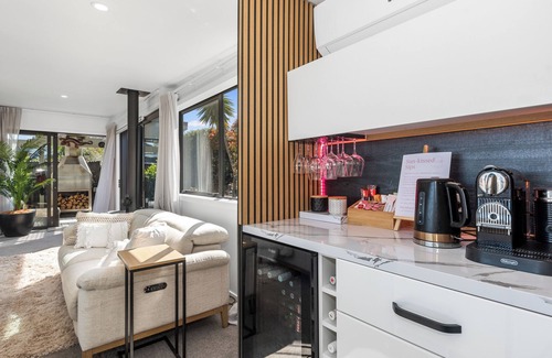 Mangawhai Heads House | Sun Kissed Pool Villa - Mangawhai Holiday Home