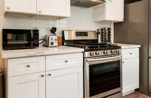 Hawthorne House | Sun Kissed Solace