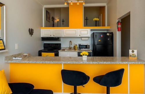 Galveston Apartment | Sun-Kissed Stays☀️