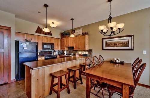 Sun Peaks House | Sun Peaks Home Away from Home