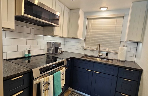 St. Petersburg Condo | Sun, Sand & Sunsets – all just minutes from your door. The Shore @ 4500