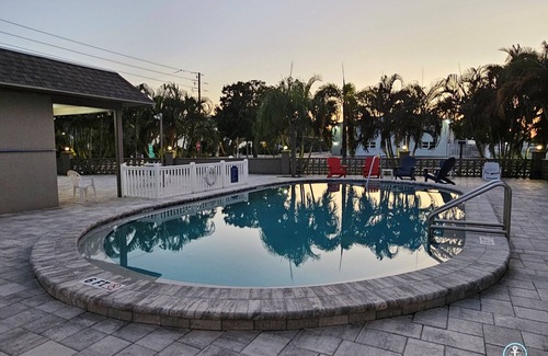 St. Petersburg Condo | Sun, Sand & Sunsets – all just minutes from your door. The Shore @ 4500