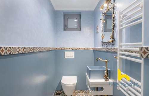 Koukaki Apartment | Sun-Splashed APT with Filopappou View Near Acropolis