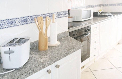 Aveiro Apartment | Sun Station in the Centre