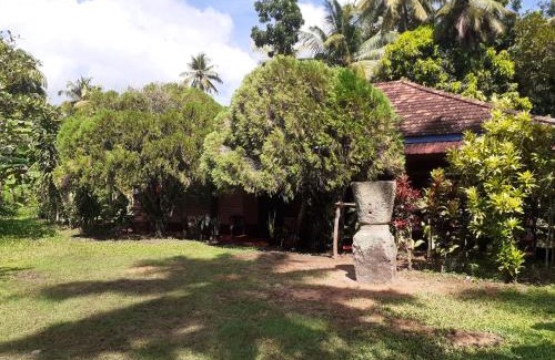 Kamburugamuwa House | Sun Villa (2)