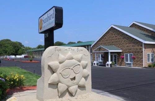 West Yarmouth Hotel | Sunbird Cape Cod Resort