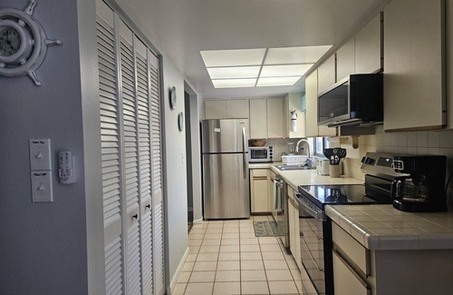 Englewood Condo | Sunburst 233 Beach to Bay Community