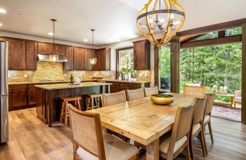 Cle Elum House | Suncadia 4 Bed Spa Game Room Retreat