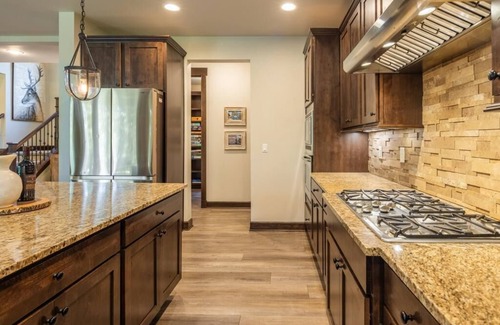 Cle Elum House | Suncadia 4 Bed Spa Game Room Retreat