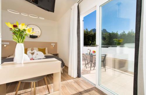 Adeje Hotel | Suncanarias Hotel Adeje Plaza