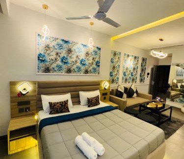 Noida Apartment | Suncatcher by Royal Reetreat Suite