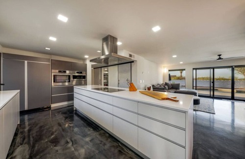 Tucson House | Suncrest Primary (Mike Morgan)