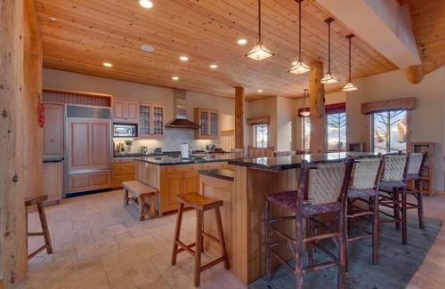 Olympic Valley House | Sundance Lodge By Tahoe Getaways - Luxury 5 BR in Palisades with Ski Shuttle