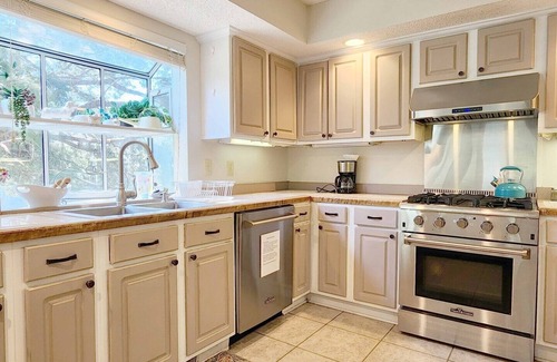 Litchfield by the Sea House | Sundial By The Beach - Spacious - Outdoor Living Spaces & Pet Friendly