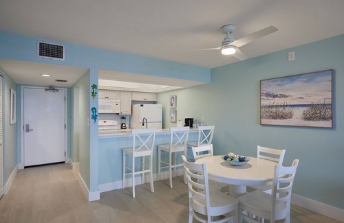 Sanibel Apartment | Sundial F407- Gorgeous Fully Equipped Condo