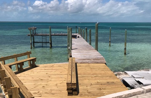 Treasure Cay Cottage | Sundown is a newly remodeled 2 bed 1 bath cottage .