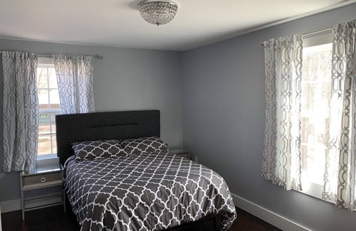 Grosse Ile House | Sundown Waterfront Carriage House