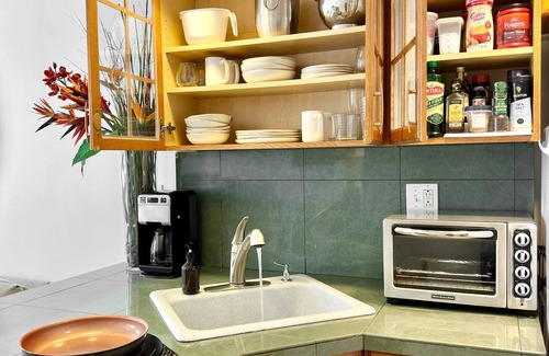 Palm Beach - West Palm Beach Condo | SunDrift Suite: 1br - Kitchen - Clean - Parking! - Pool - Walk Beach & Grocery