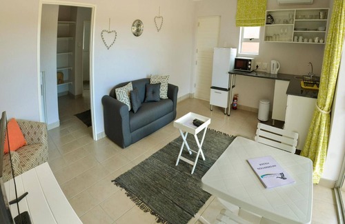 Colchester House | Sundune Guest House & Self Catering