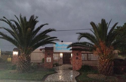 Kareeberg House | Sunflower Guesthouse