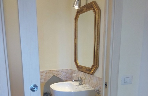 Finale Pia House | SUNFLOWER HOUSE - BETWEEN SEA AND COUNTRYSIDE WITH TERRACE AND GARDEN