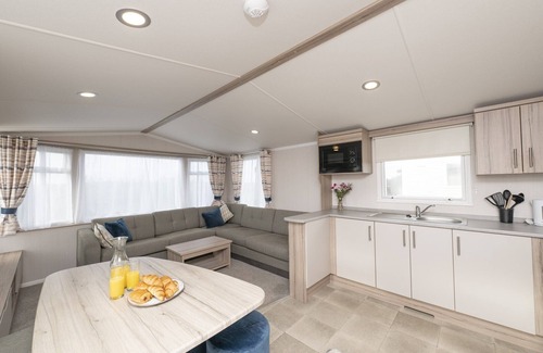 Looe House | Sunking Caravan by Belvilla