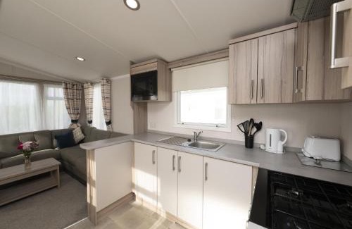 Looe House | Sunking Caravan by Belvilla
