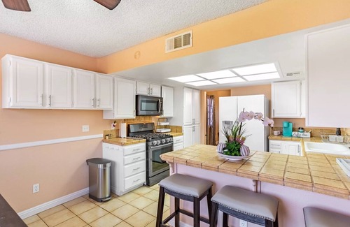 Sunrise Manor House | Sunkiss Villa - With Private Pool