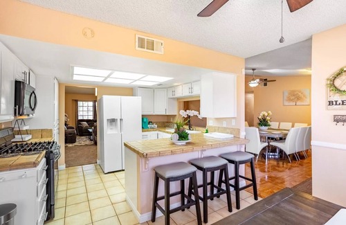 Sunrise Manor House | Sunkiss Villa - With Private Pool