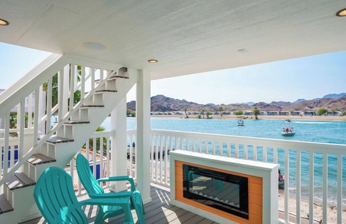 Earp House | Sunkissed Hideaway, Front Row at Roadrunner Resort