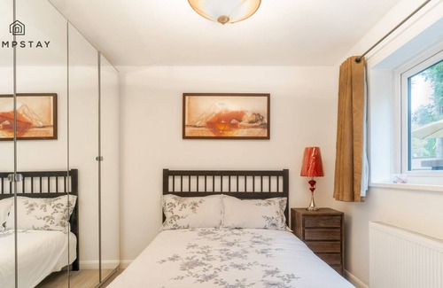 Sunningdale House | SUNNINGDALE LODGE❤NEAR WENTWORTH, ASCOT & WINDSOR