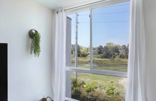 Point Loma Heights Condo | Sunny 1 BR, W/D, Pool, Resort Amenities