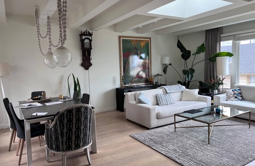 Cow Hollow Apartment | Sunny 3 Bedroom -Best San Francisco Neighborhood-Roofdeck w. Epic Views