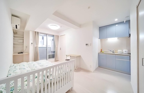 Nishi Apartment | Sunny 3 - guest American - style Osaka apt.Private bath, kitchen. Unit 201.