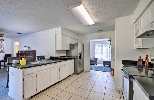 Gainesville House | Sunny Abode, 10 Mi to University of Florida!