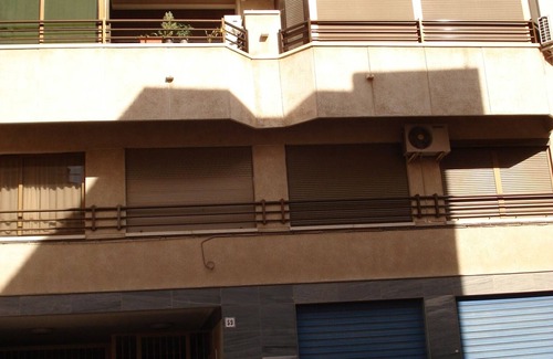 Santa Pola Apartment | Sunny and big apartment in the center, services at three minutes walk, sea view