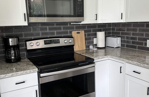Idaho Falls House | Sunny and Central in Idaho Falls! Beautiful Corner Lot!