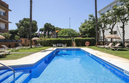 Castelldefels Apartment | Sunny and cozy apartment for 3 persons.