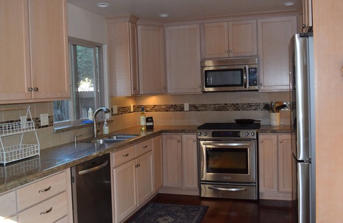 Eastside Santa Cruz House | Sunny and Large 3 Bedroom Family Beach House. 30 day rental