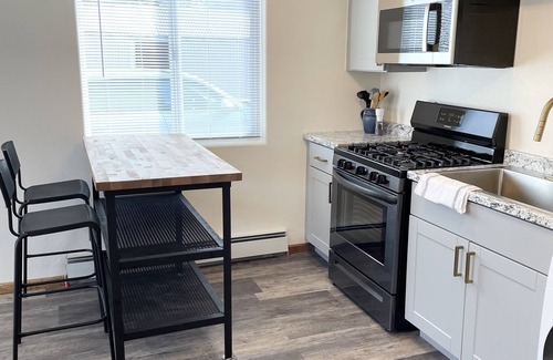 Kenai Apartment | Sunny apartment in the heart of Kenai