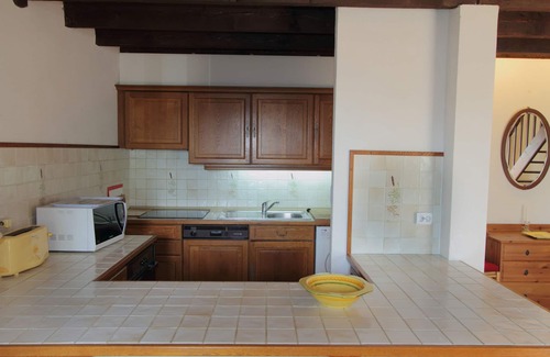 Capestang Apartment | Sunny apartment overlooking Canal du Midi in Capestang, walk to 6 restaurants!