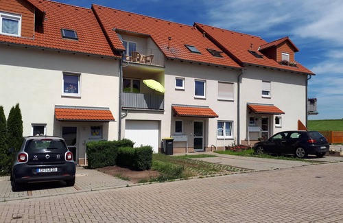 Urbich Apartment | Sunny apartment to 6Pers. with roof terrace and car parking space