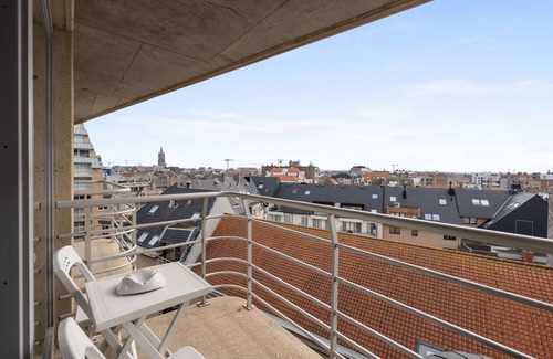 Blankenberge Apartment | Sunny apartment with sea-views